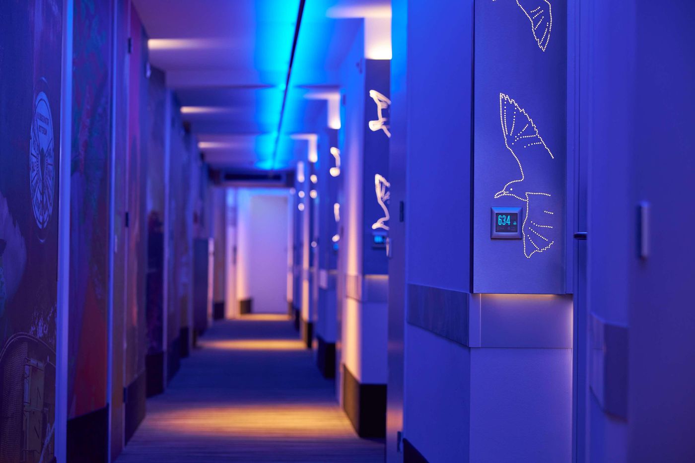 DoubleTree by Hilton Rotterdam Centre-Netherlands-Rotterdam-Lobby-8