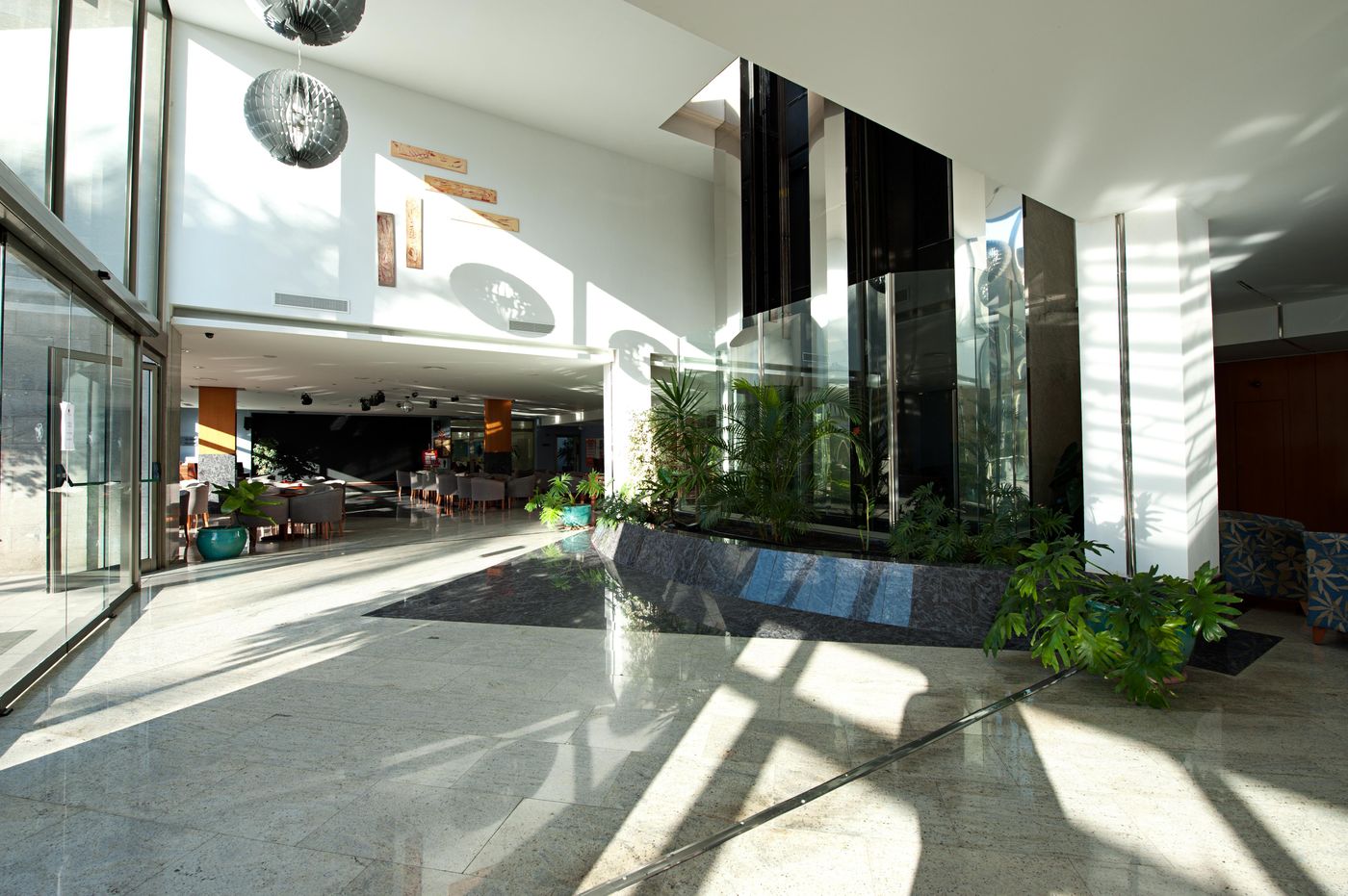 LIVVO-Costa-Taurito---Waterpark-Lobby-50