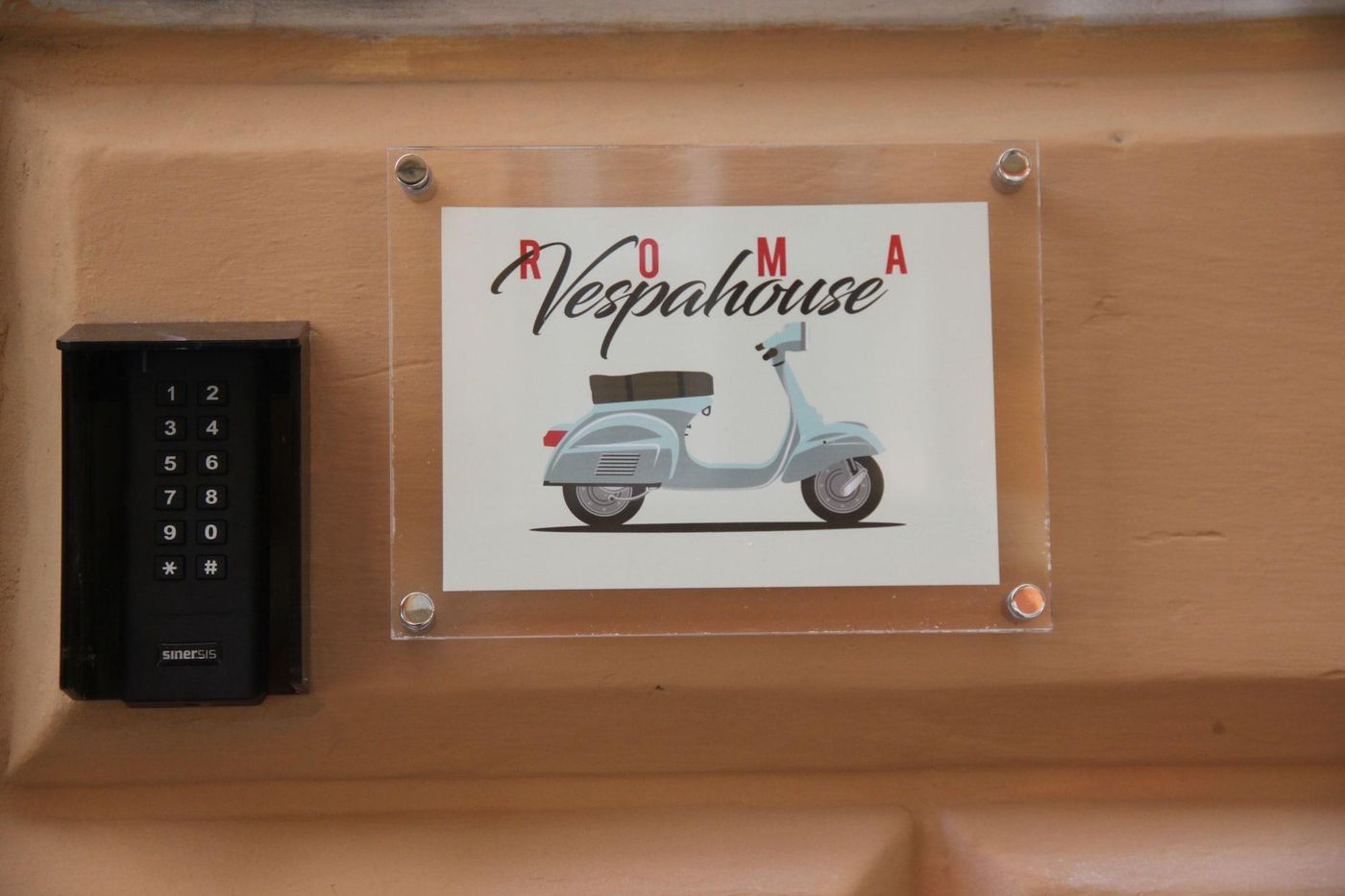 Roma Vespahouse-Italy-ROME-General view-4