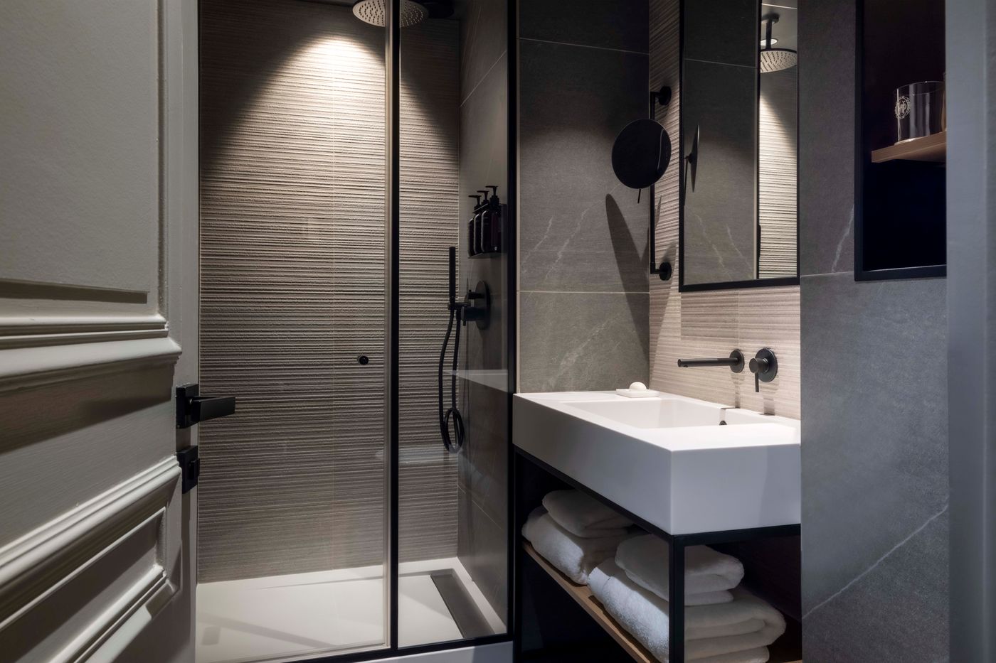 Victoria-Palace-Room-39