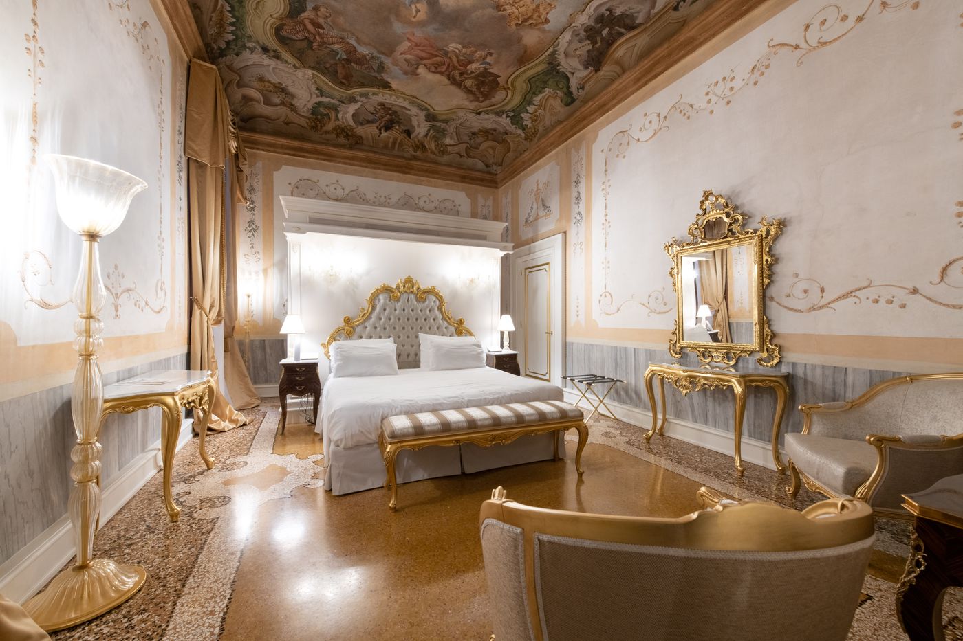 Ca-Bonfadini-Historic-Experience-Room-2