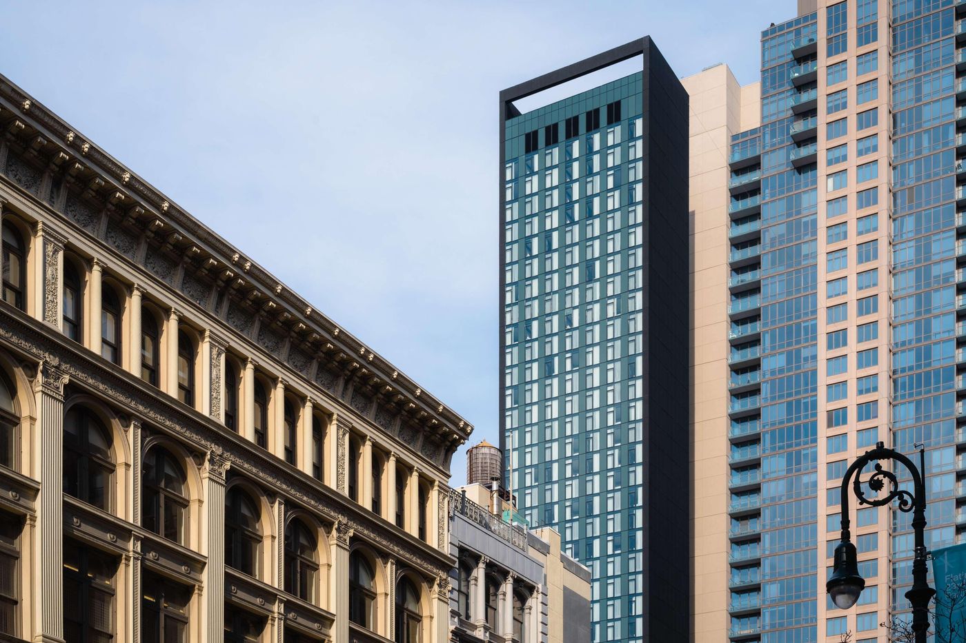 Motto-by-Hilton-New-York-City-Chelsea-Room-9