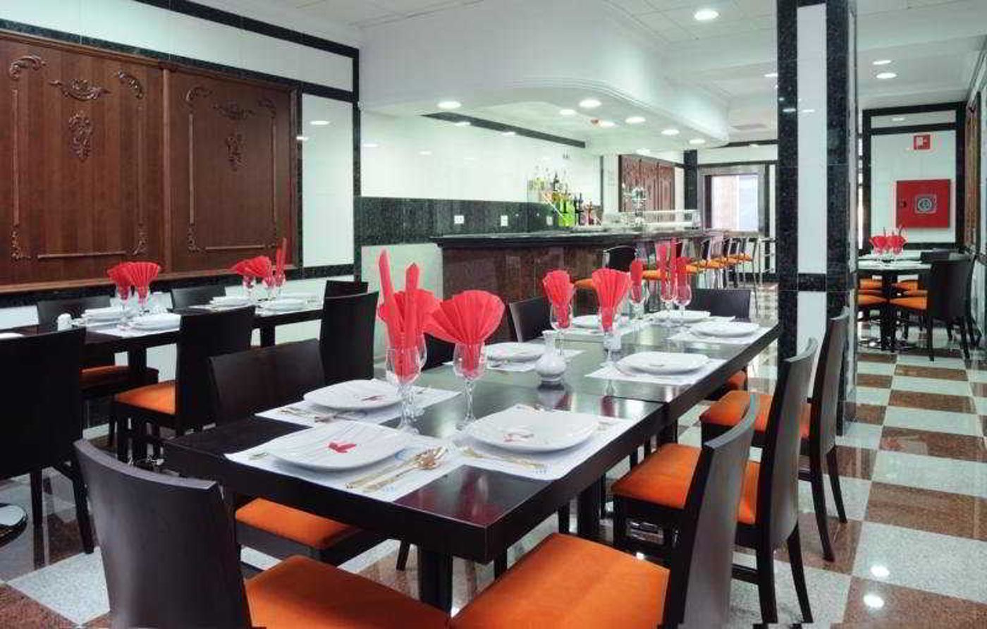 Hotel-Reyesol-Restaurant-16