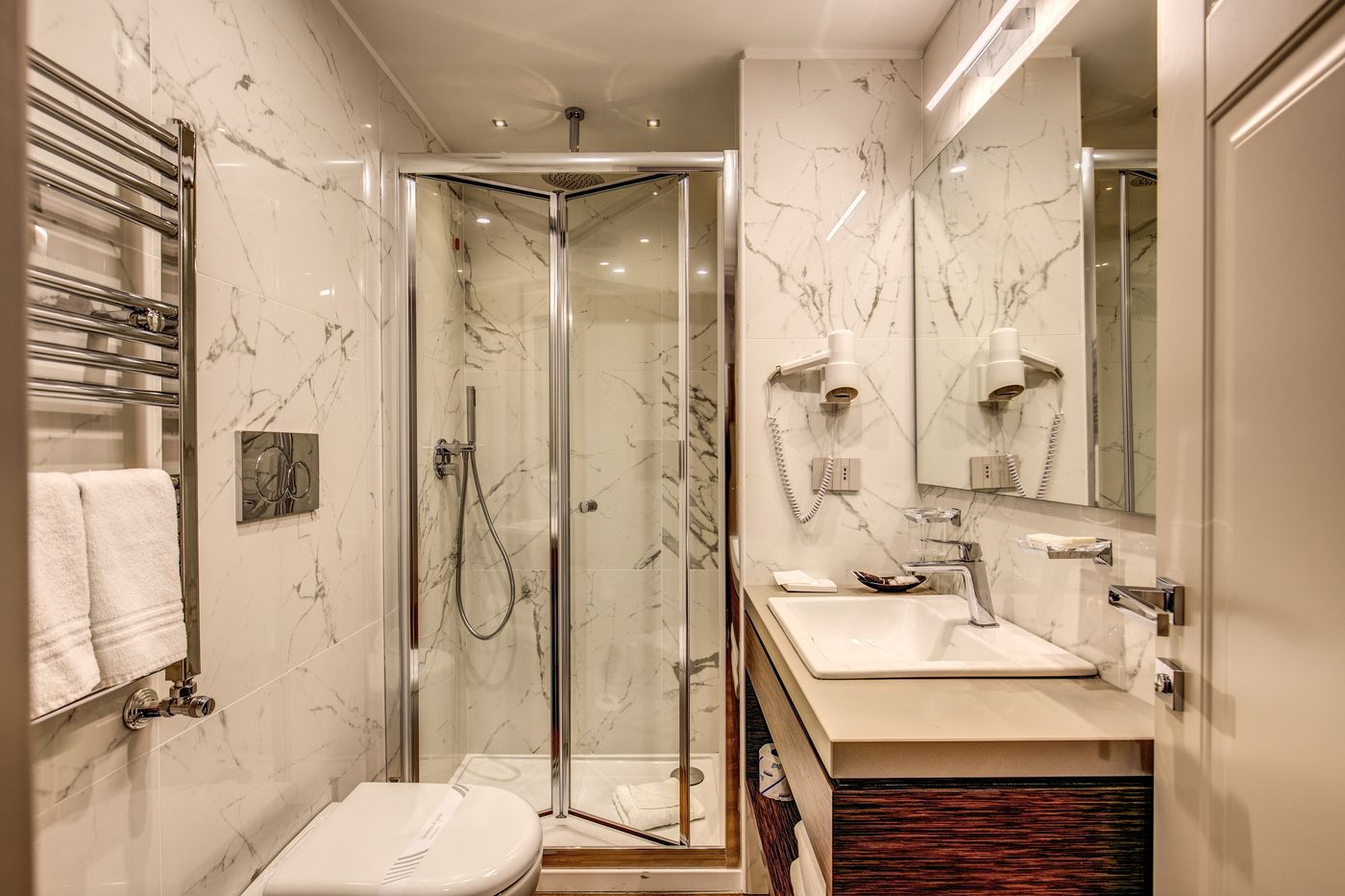 Al-Manthia-Hotel-Room-46