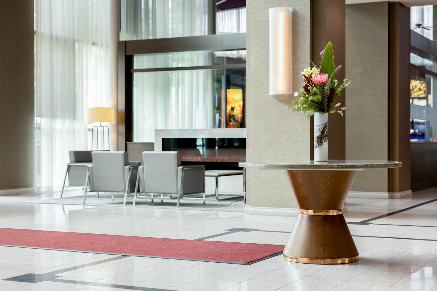 Executive-Plaza-Hotel-Conference-Centre-Coquitlam-BC-Lobby-1