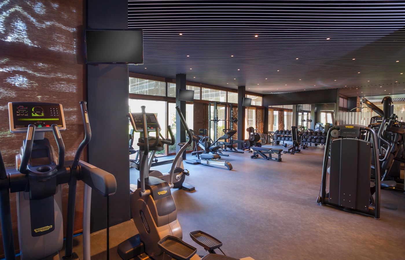 Hotel-Eden-Sports-and-Entertainment-67