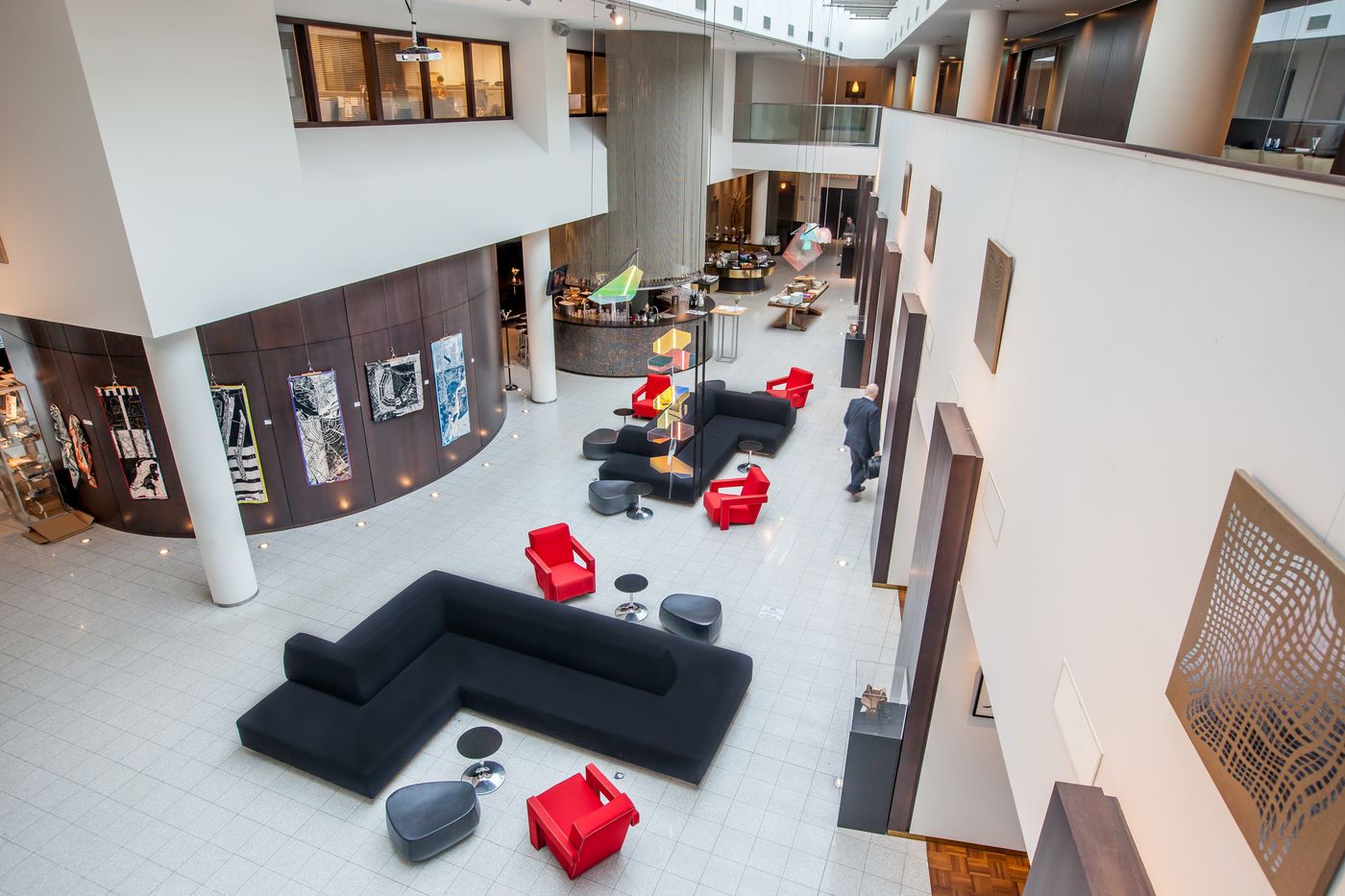 Dutch-Design-Hotel-Artemis-Lobby-13