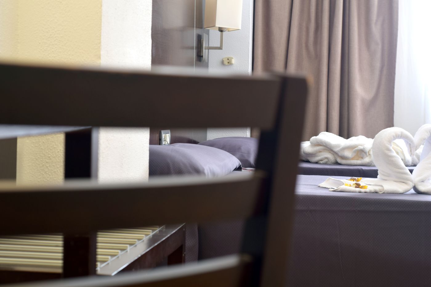 Adonis-Pelinor-Room-26