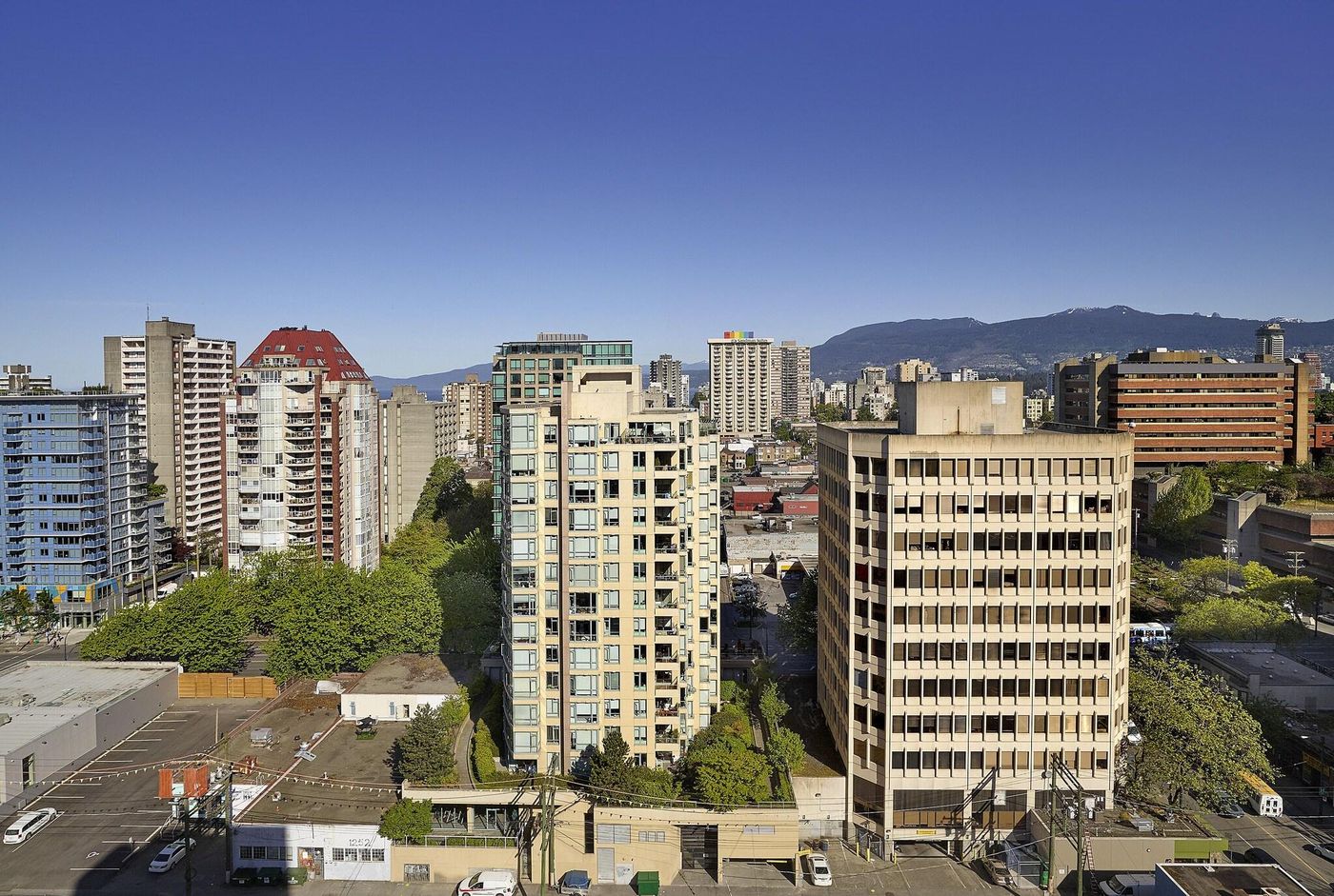 Residence-Inn-By-Marriott-Vancouver-Downtown-Room-1