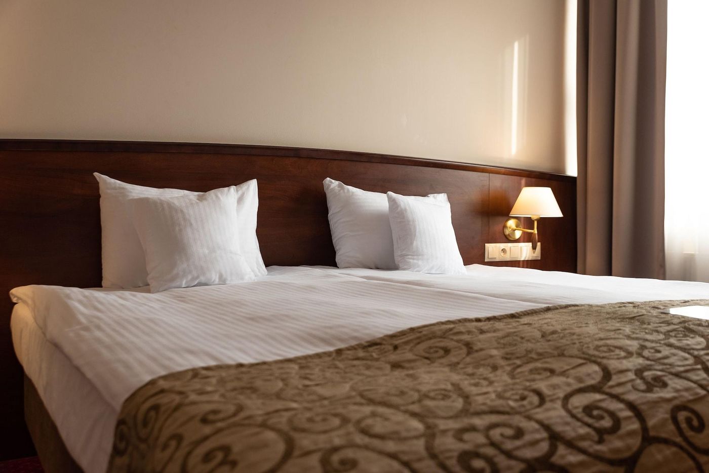 Grand Royal Hotel-Poland-POZNAN-Room-9