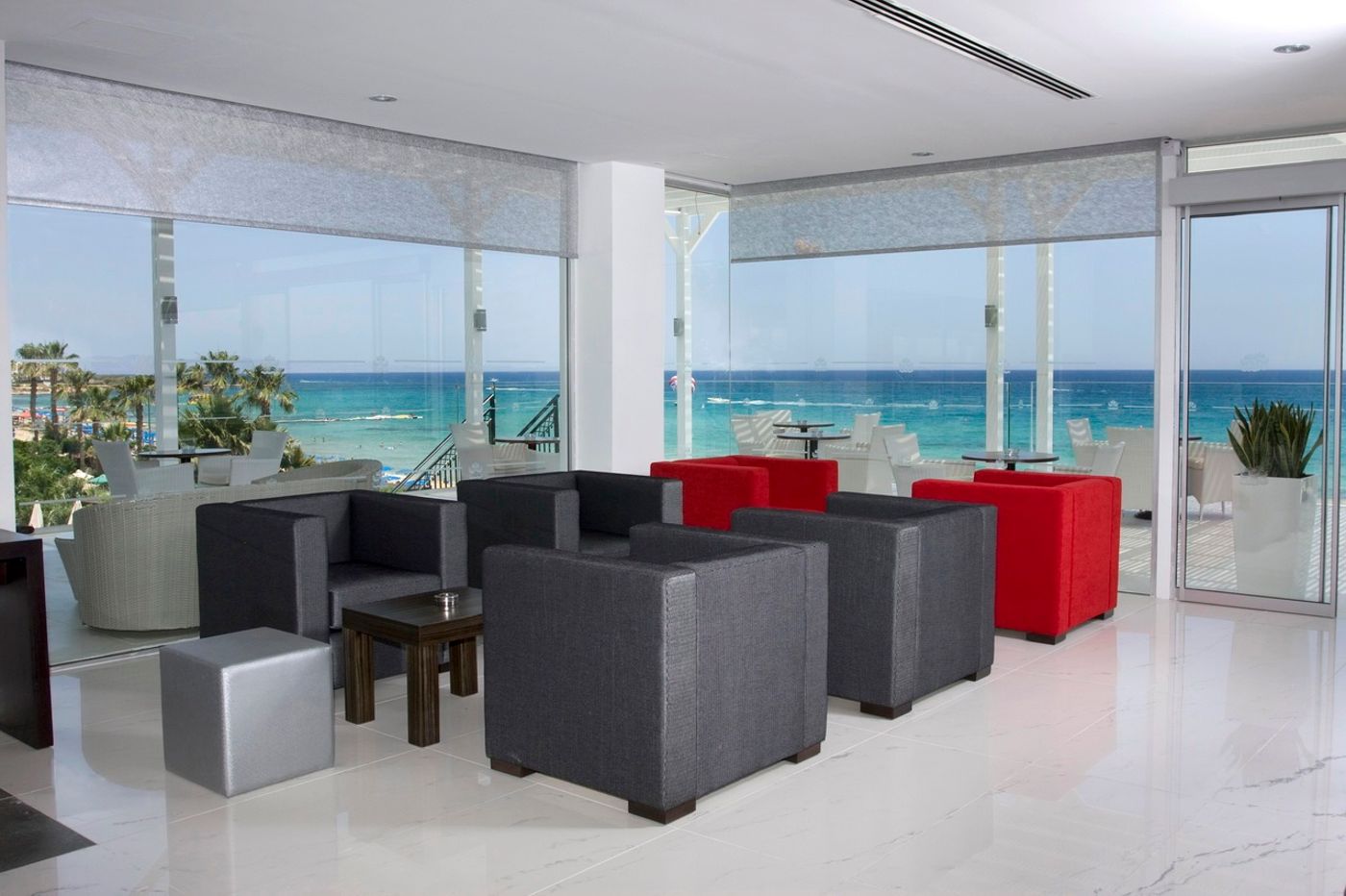 Silver-Sands-Beach-Hotel-Lobby-25