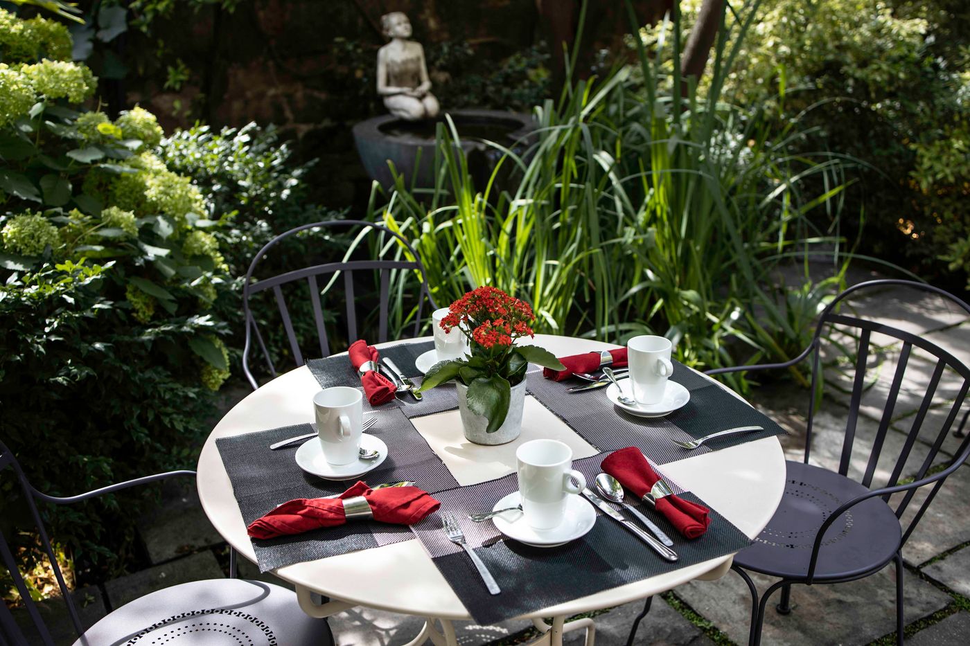 Regent-s-Garden---Astotel-Terrace-42