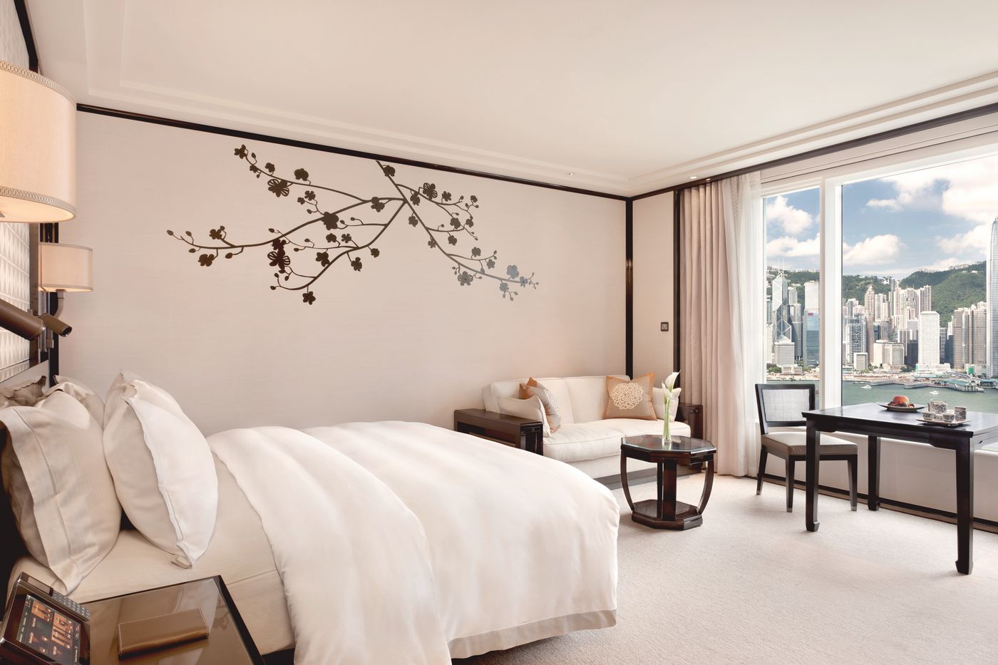 The-Peninsula-Hong-Kong-Room-27