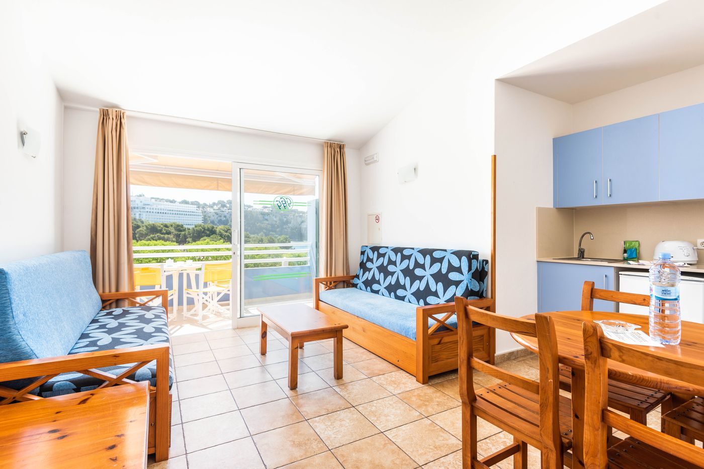 Galdana-Gardens-Apartments-Room-35