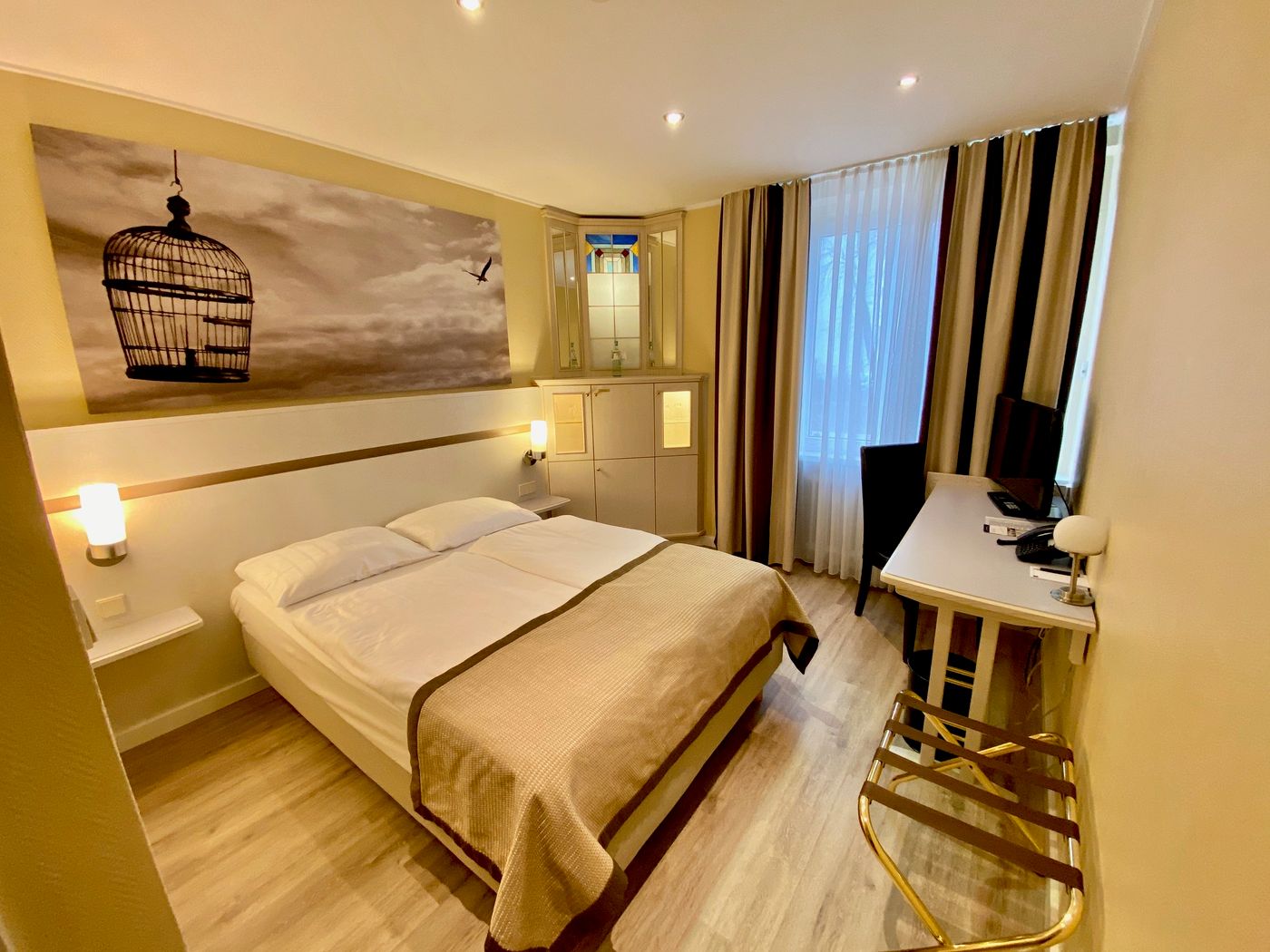 Park Hotel Hamburg Arena - Germany - HAMBURG - Room - 3