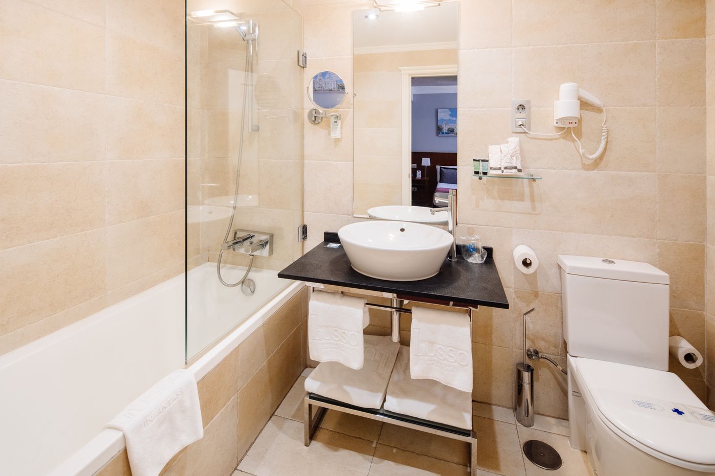 Lusso-Hotel-Infantas-Room-49