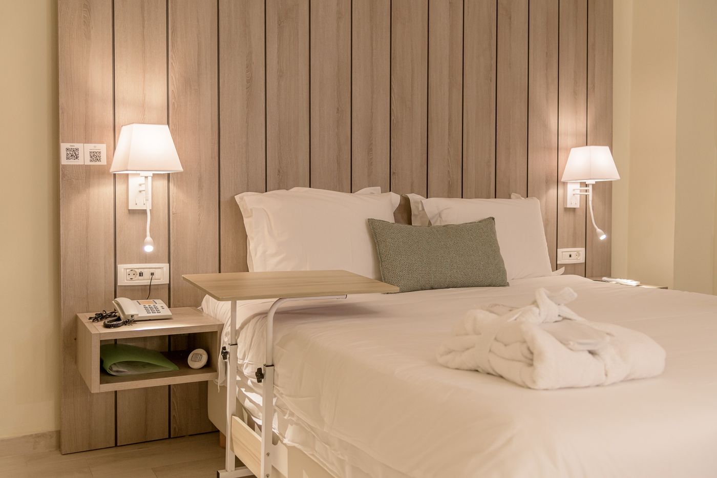 Iakinthos-Tsilivi-Beach-Room-46