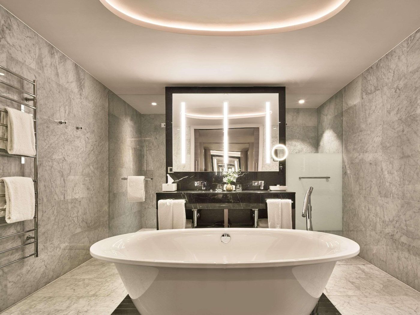 Hyatt-Regency-Amsterdam-Room-59