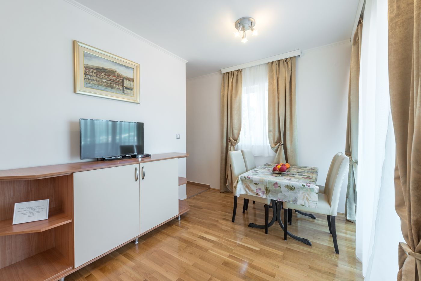 Villa-Lanterna-Room-14