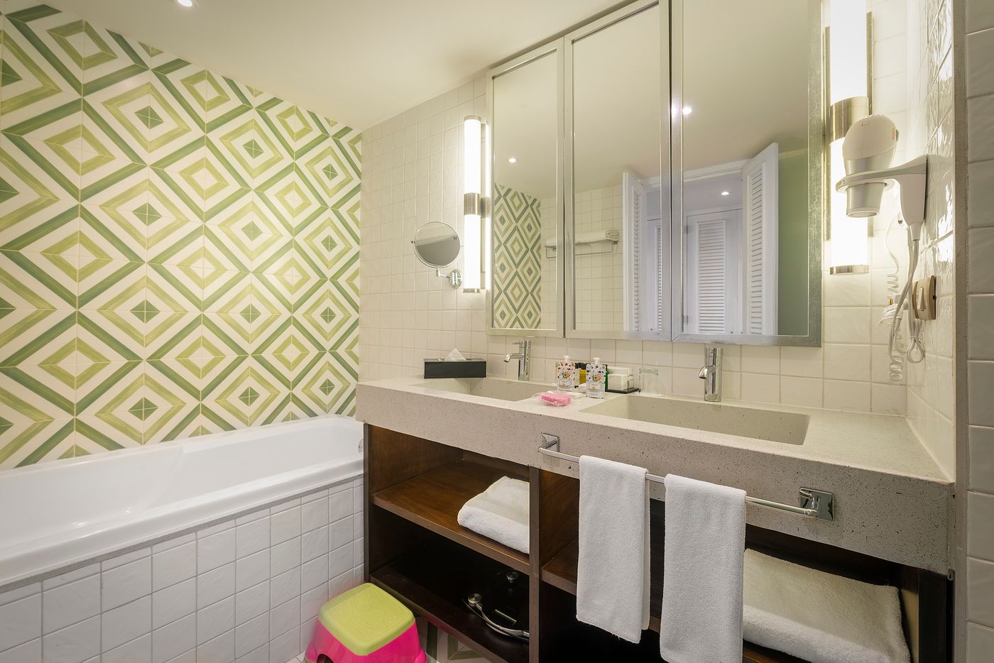 Ocean-Riviera-Paradise-Eden-By-The-Beach-Room-42