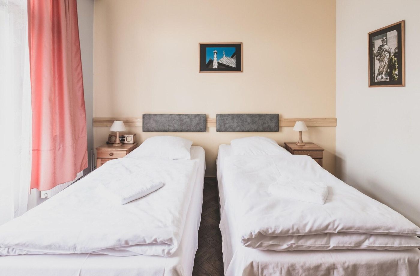 Cybulskiego-Guest-Rooms-Room-39