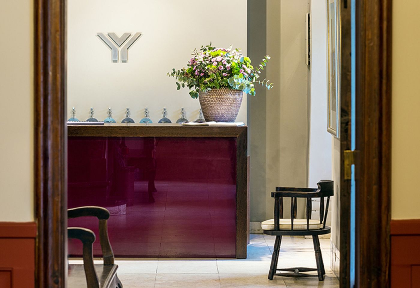 York-House-Hotel-Lobby-7