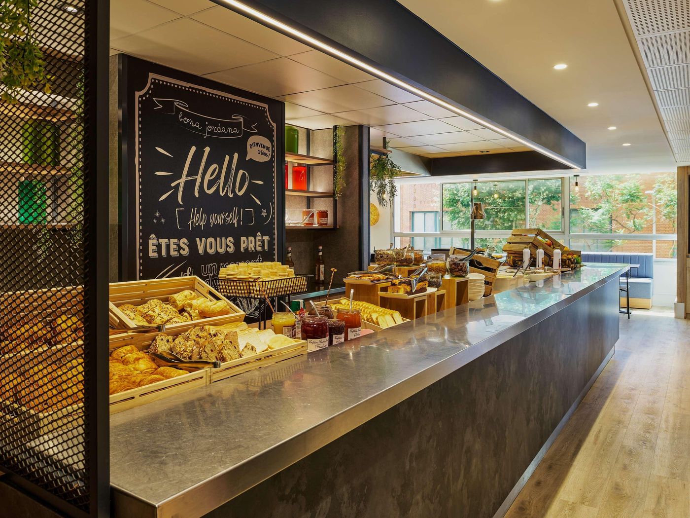 ibis-Nice-Centre-Gare-Sports-and-Entertainment-53