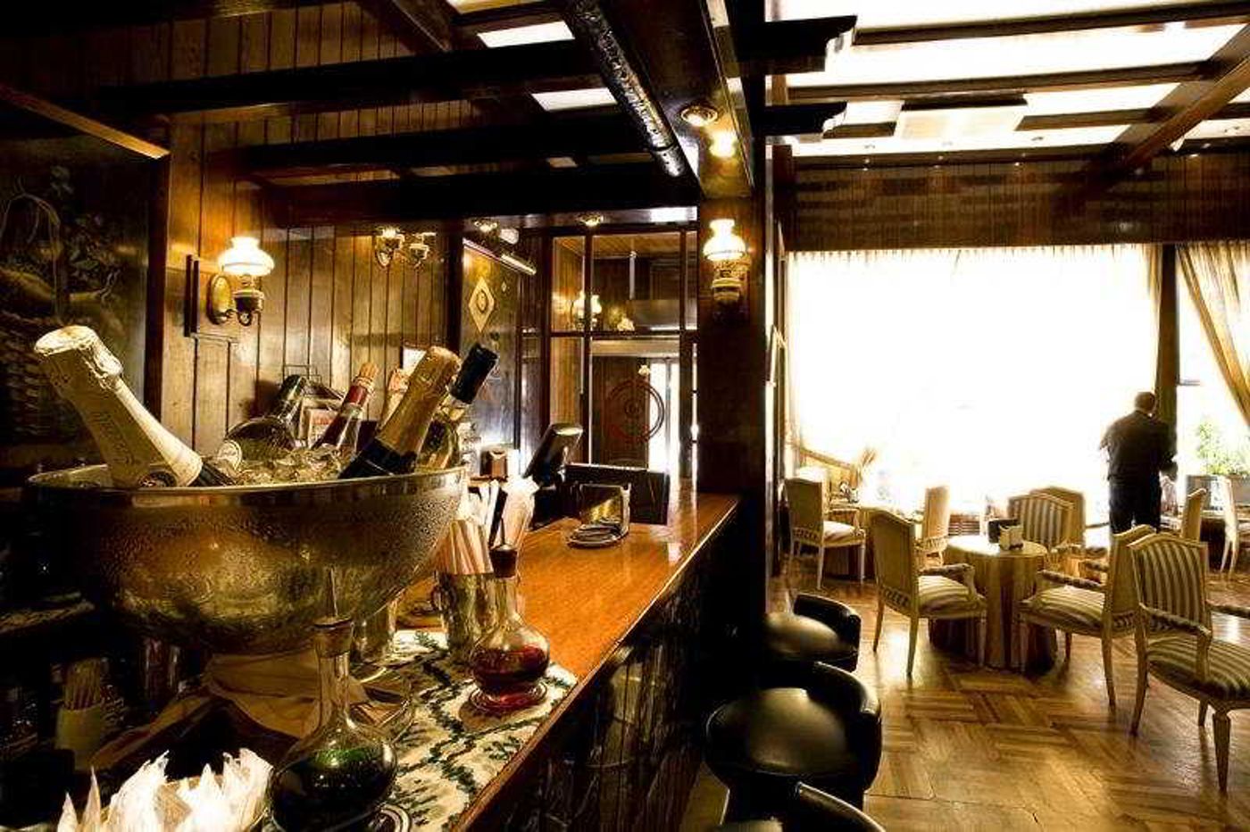 Gran-Hotel-Velazquez-Bar-11