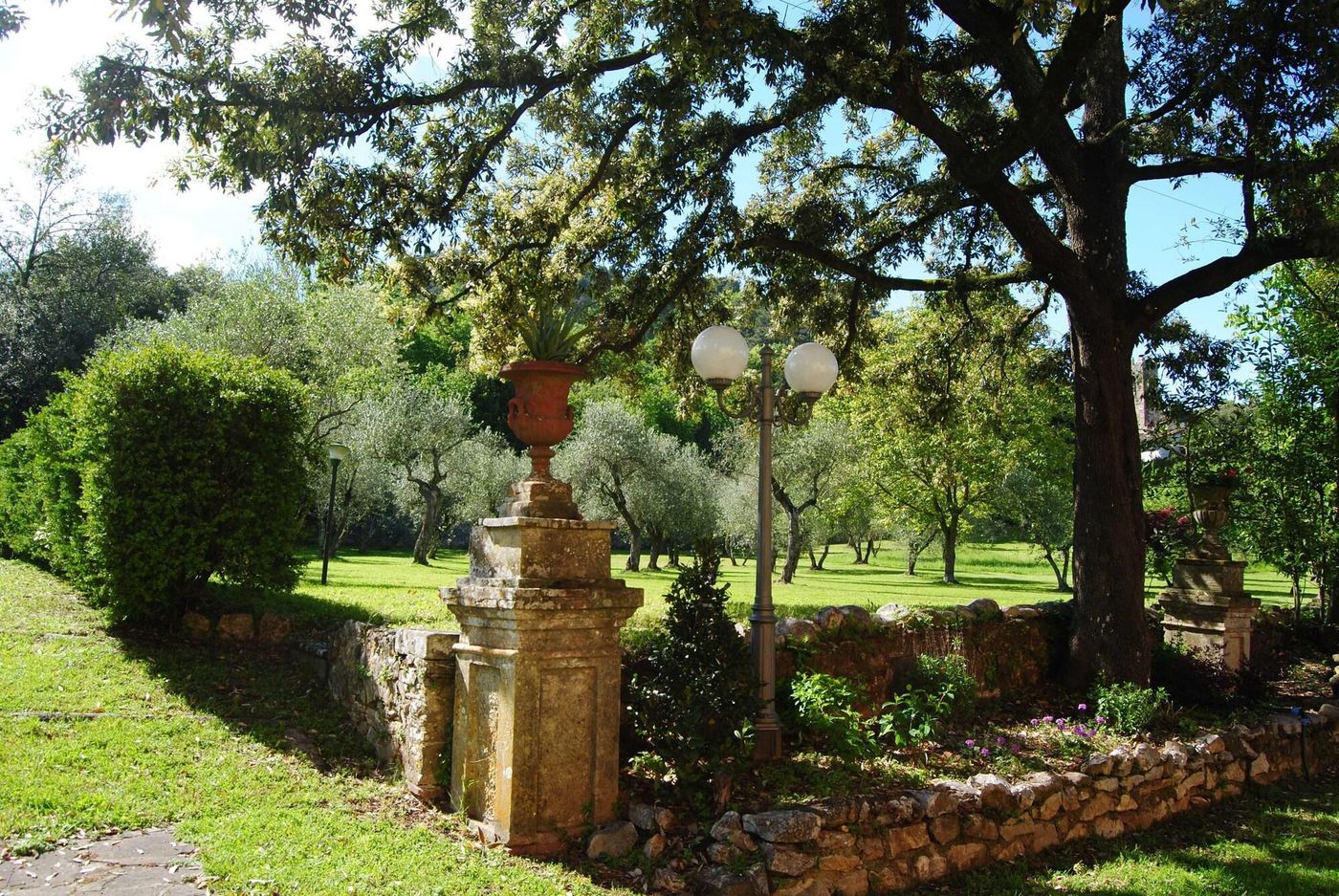 Hotel-Villa-San-Michele-General-view-49