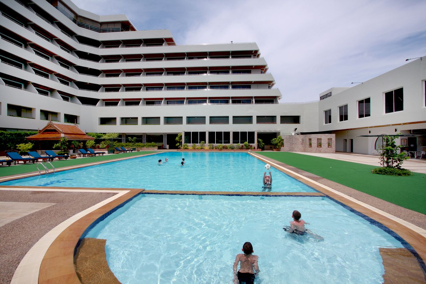 Patong-Resort--SHA-Extra-Plus--Pool-2