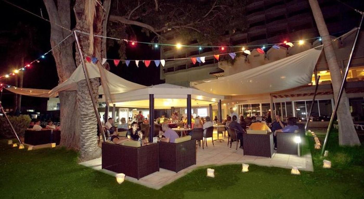 Poseidonia Beach Hotel