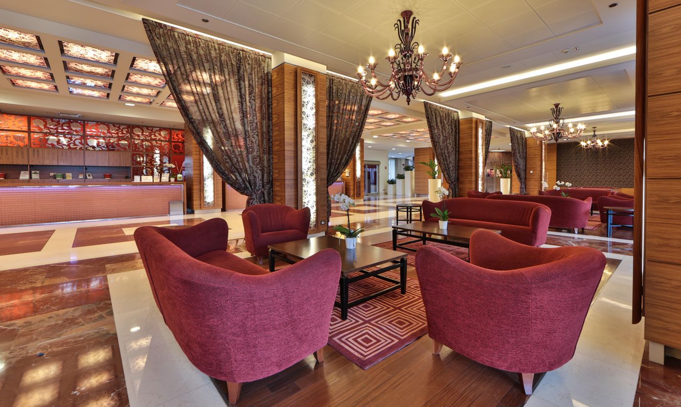 Unahotels-Expo-Fiera-Milano-Lobby-2