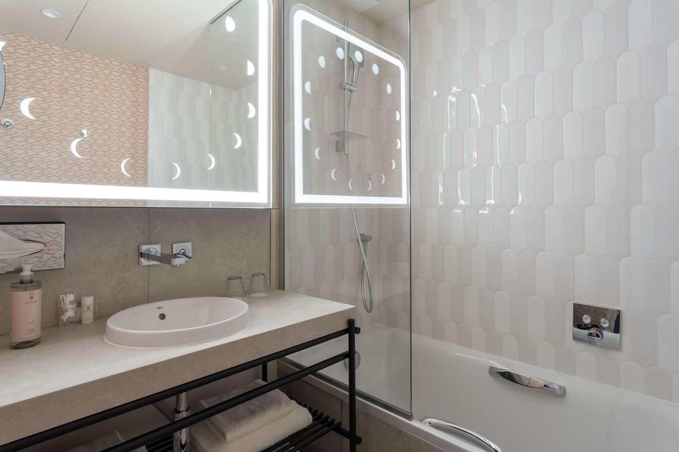 Astra-Opera-Astotel-Room-45