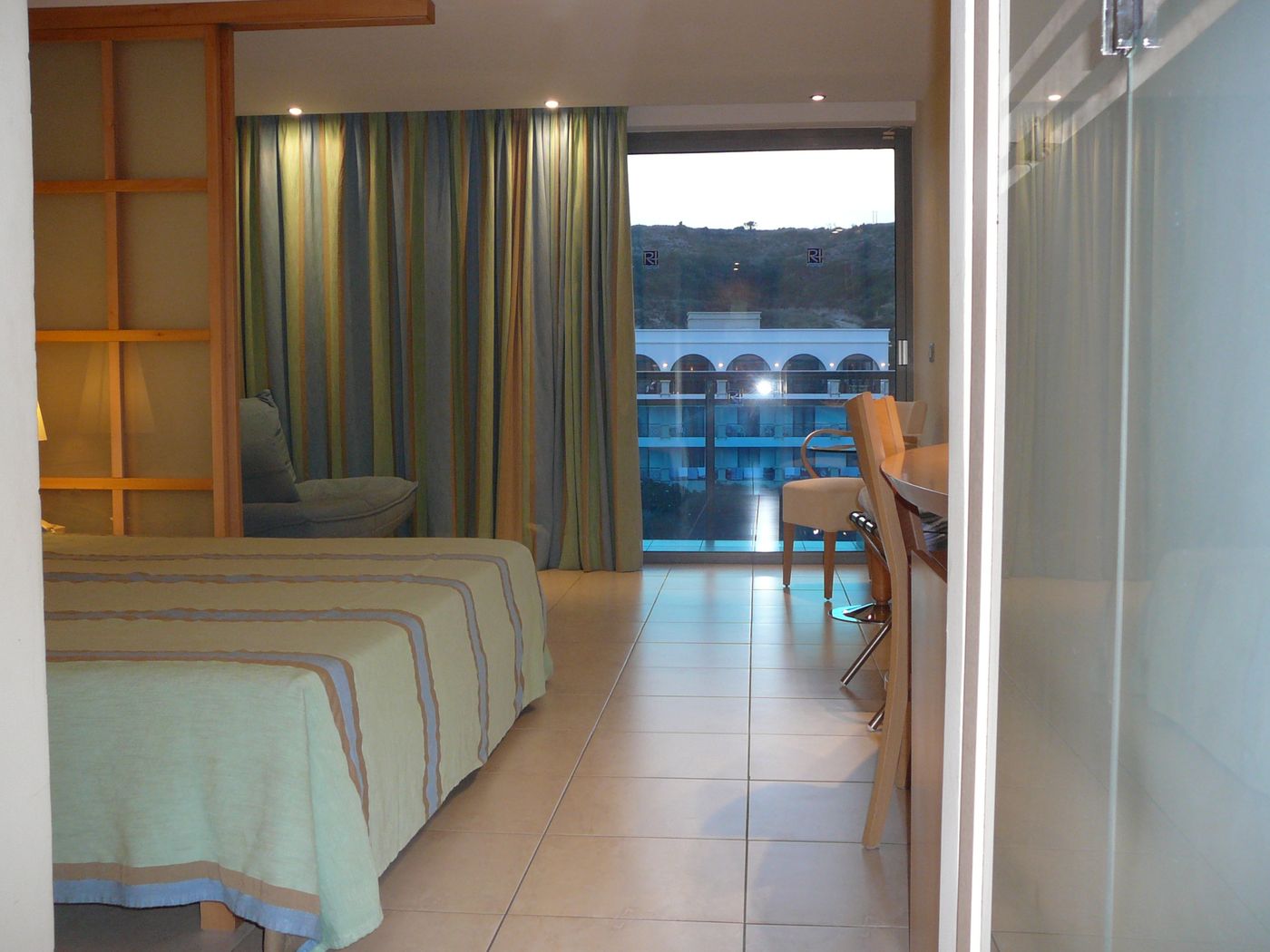 Calypso-Beach-Room-15