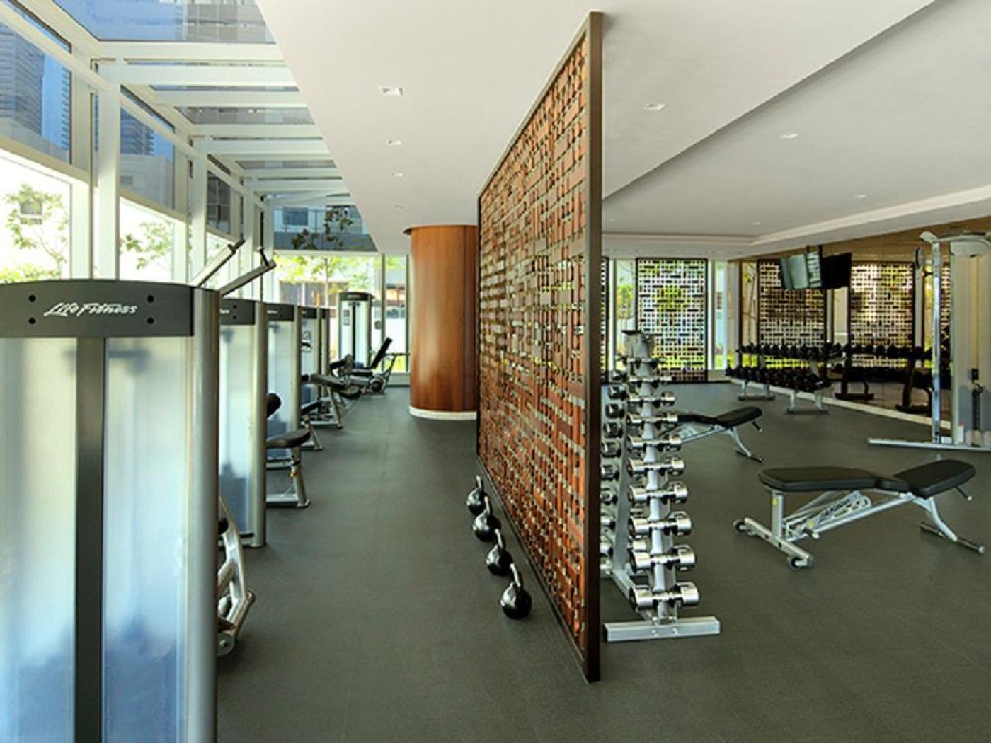 Taj-Hotel-Dubai-Sports-and-Entertainment-68