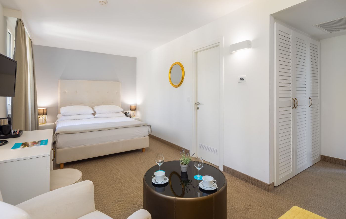 Aminess-Bellevue-Hotel-Room-31