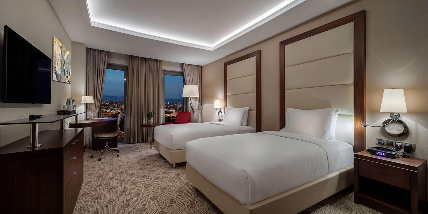 DoubleTree-by-Hilton-Istanbul-Topkapi-Room-19