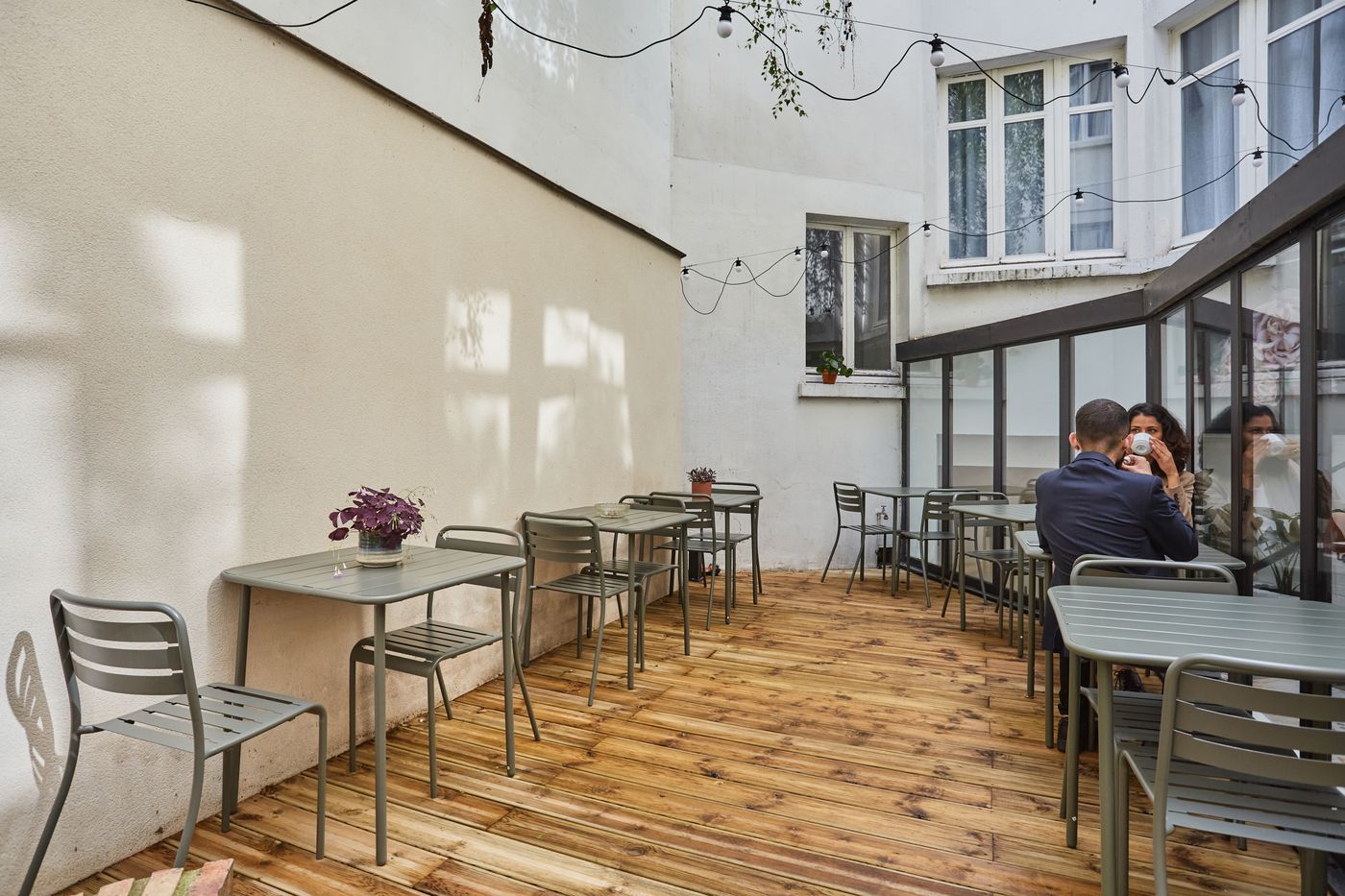 HOTEL-BEAUQUARTIER-MONTMARTRE-General-view-10