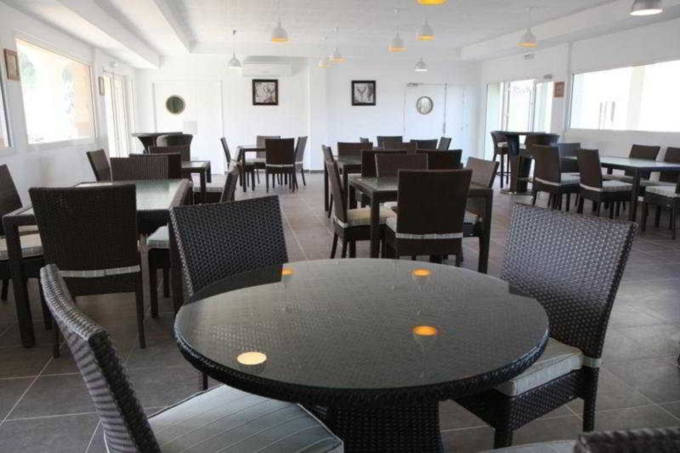 Domaine de Manon-France-SIGNES EN PROVENCE-Restaurant-10