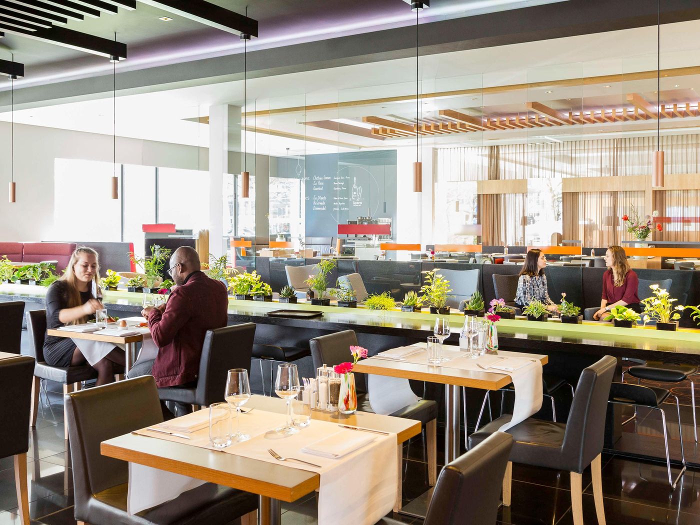 Novotel-Amsterdam-City-Restaurant-56