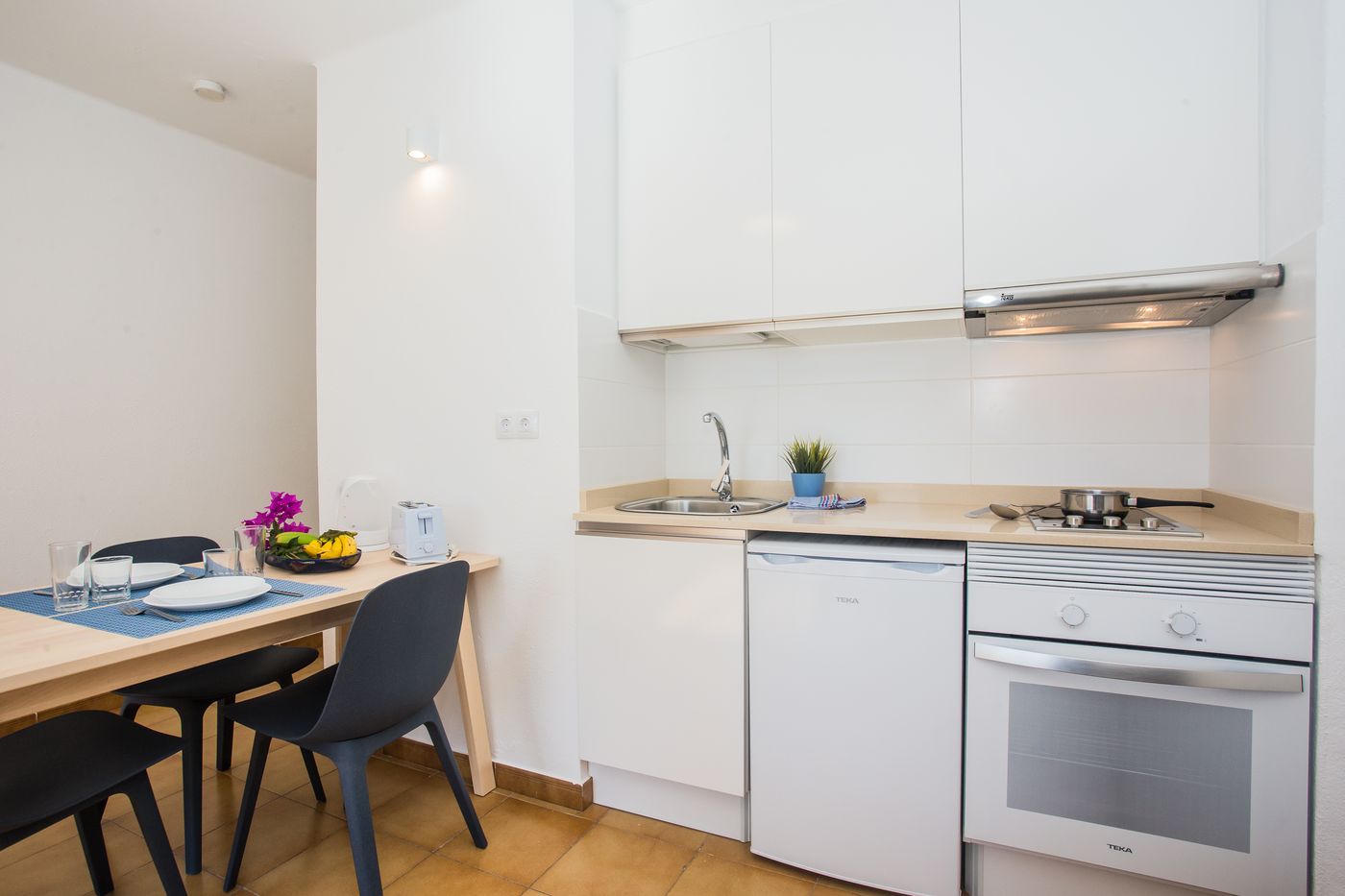 Los-Tulipanes-Room-34