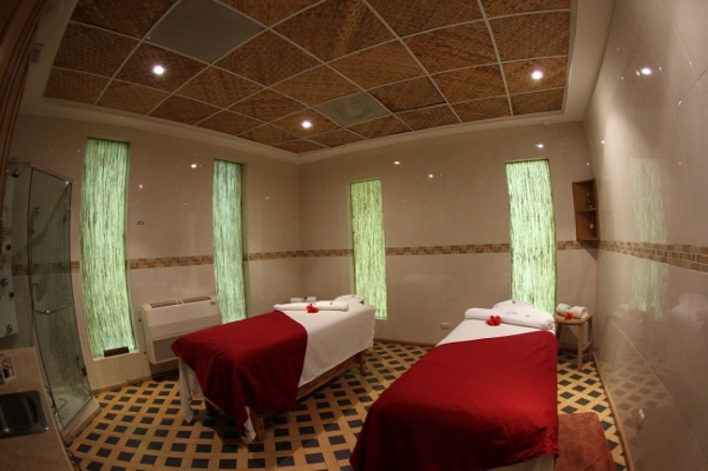 Lifestyle residence Crown Suites