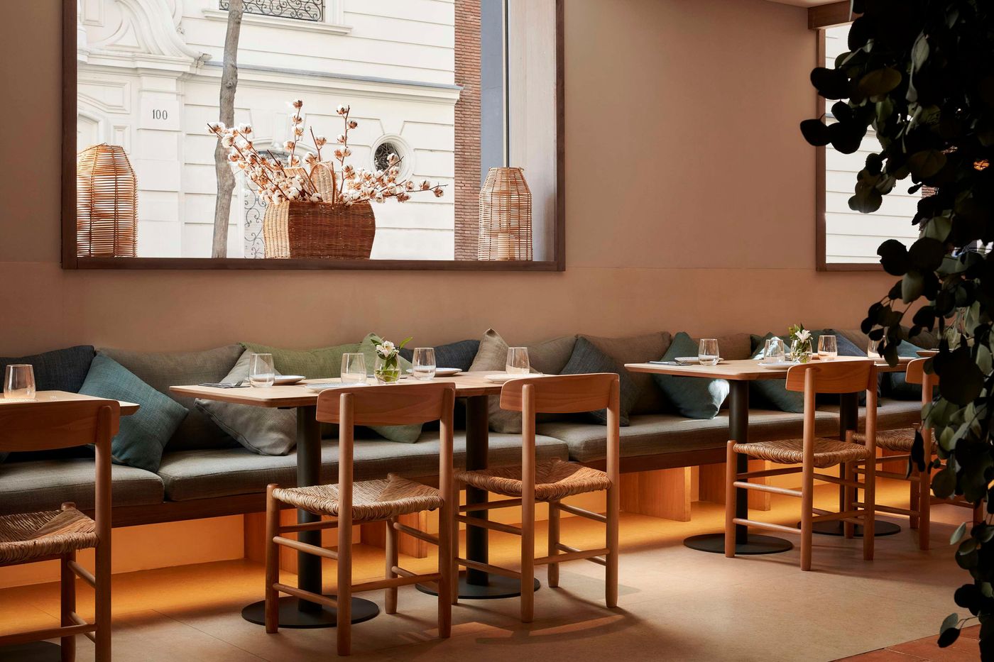 NH-Madrid-Zurbano-Restaurant-15