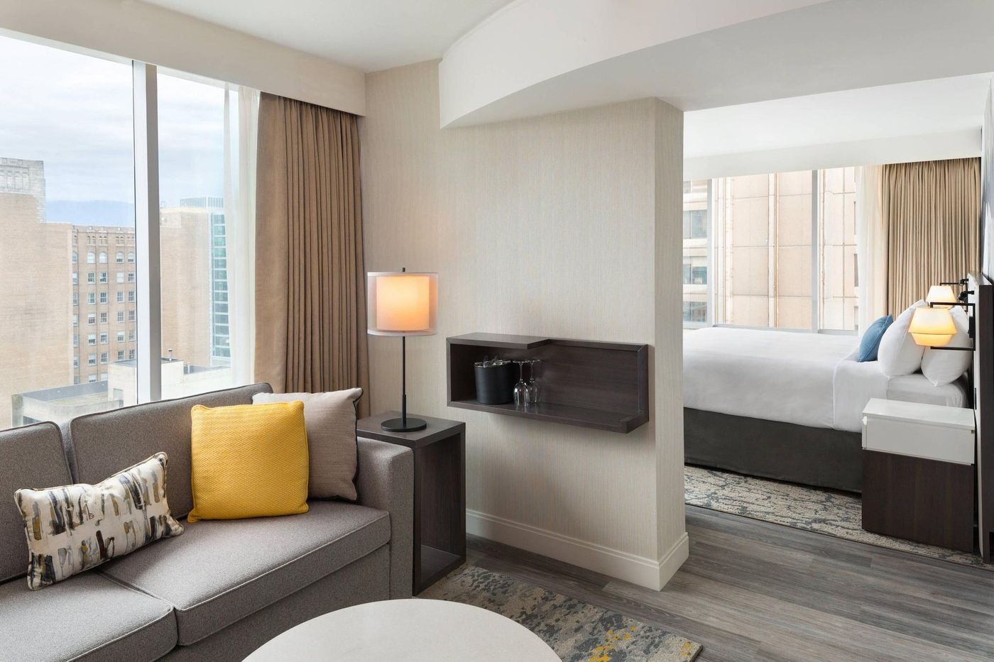 Delta-Hotels-By-Marriott-Vancouver-Downtown-Suites-Room-22