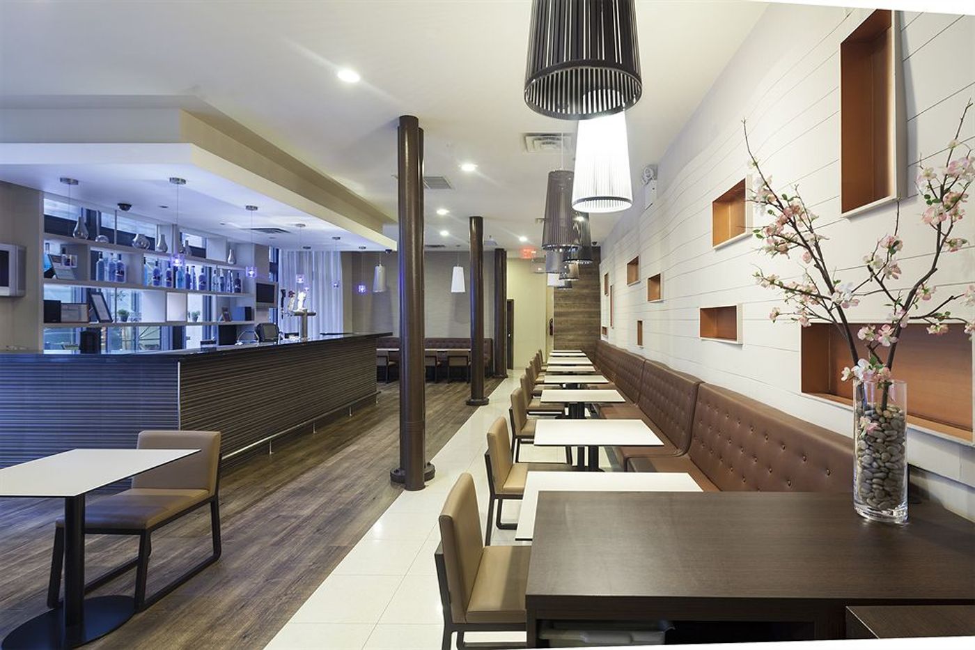 Eurostars-Wall-Street-Bar-7