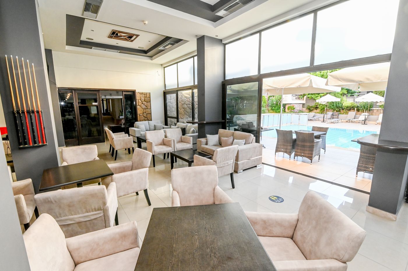 Saint-Constantin-Bar-19