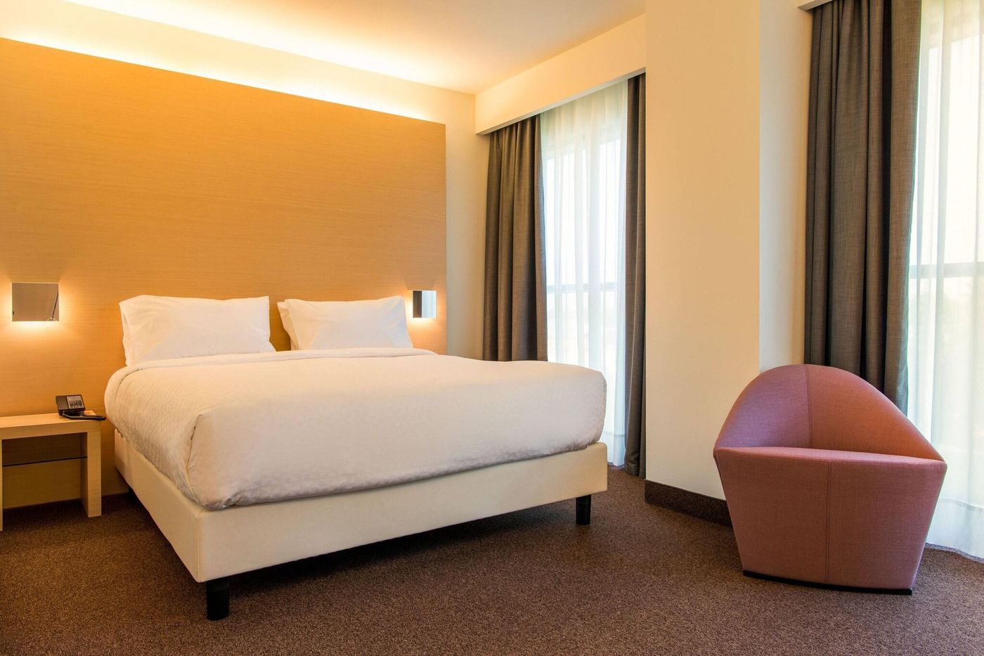 Four-Points-By-Sheraton-Venice-Mestre-Room-20