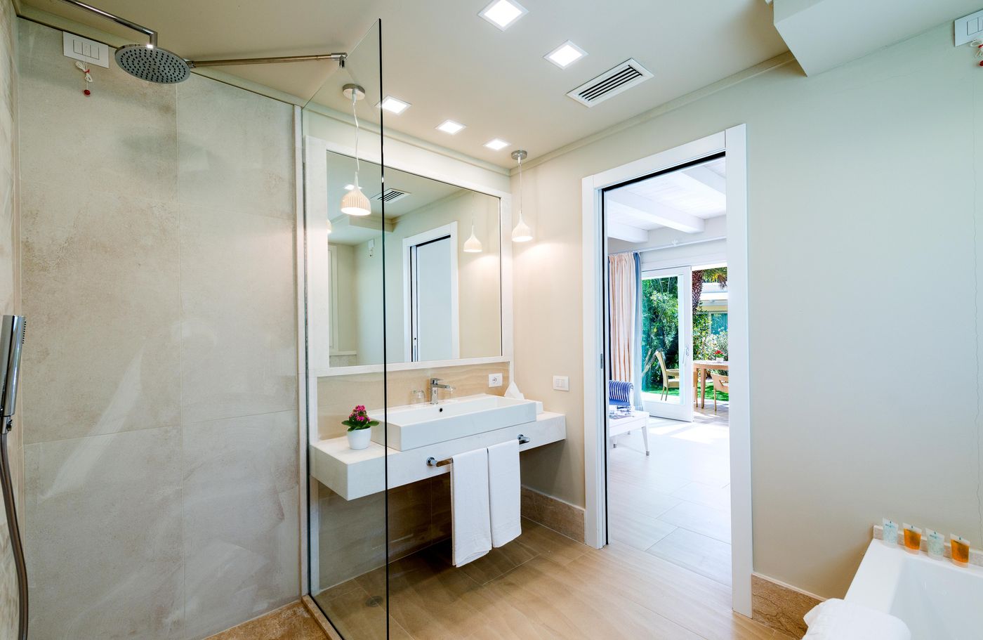 Forte-Village-Resort-Bouganville-Room-16