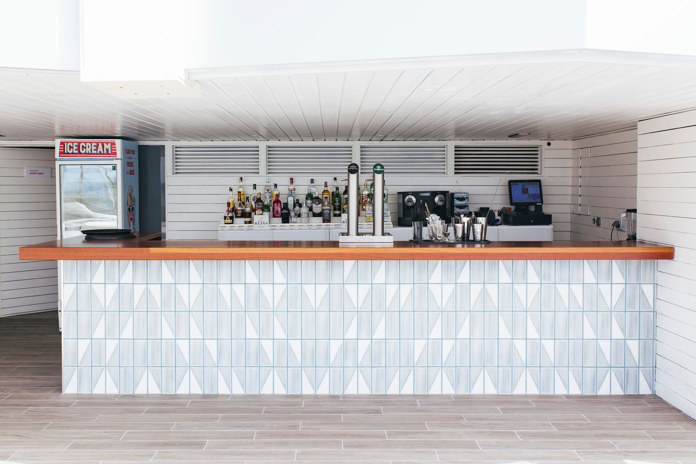 Hotel Cristina by Tigotan