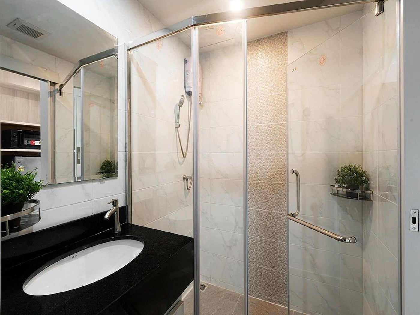 VSK-Residence-SHA-Extra-Plus-By-Zuzu-Room-36